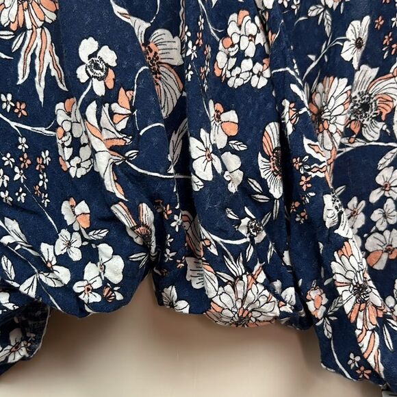 Lush blue floral print wrap spaghetti strap top size small EUC - Picture 6 of 13